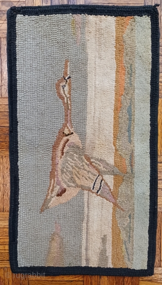 1'4 x 2'4 American Hooked Rug Depicting Goose in Flight                       