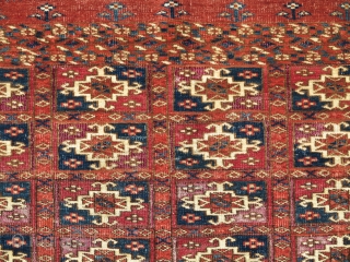 Tekke Chuval with Aina Guls, fine weave, silk highlights                        