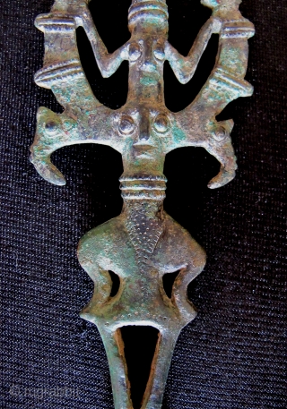 Luristan Bronze standard finial with 'Master of the Beasts' imagery. circa 8th cen BCE. 19cm/ 7.5"                 