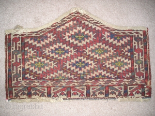 Small Yomut 7-sided Asmalyk. Good condition, All natural colors but with a faded yellow that seems stronger on the back. (25" x16")           