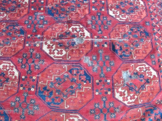 Ersari Main Carpet with Guli Guls. apx.6'10"x8'2" (208x250cm)                         