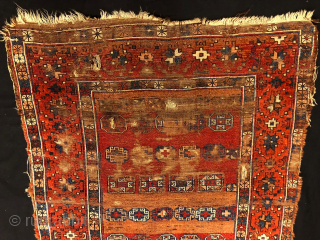 Kurdish prayer rug, good colors, mid 19th, 120 x 92 cm                      