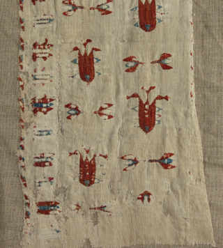 18th c chirpy fragment on white ground                          