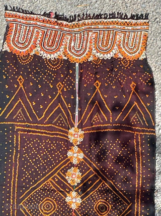 Vintage Rabari woolen shawl from the Kutch region of Gujarat, India.

The Rabari are an indigenous tribal caste of nomadic cattle and camel herders that live throughout northwest India, primarily in the states  ...