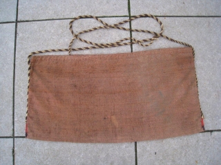 Antique Yomud complete torba in sumakh and kelim technique from circa 1910. All natural colours and in excellent condition.  Only one spot on the elem. It has still its flatwoven back,  ...