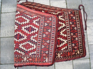 Antique Yomut Asmalyk in nearly mint condition. Very nice natural dyes with remarkable blues and blue-green. Only a couple of tiny moth bites, no holes (Pictures). No damages. Professionally cleaned. 
Sizes:29" x  ...