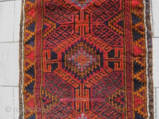 Baluch Mushwani-subtribe balisht, storage bag in excellent condition.
Sizes : 1'10" x 3'10"      55 x 114 cm            