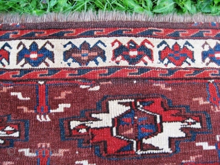 Early 19th century Turkmen Yomut chuval, most probably from Yomut Igdyr subgroup. Great natural colors, no tears, holes or stains. Circa 1825. Rare piece.
Measures : 24" x 45"  _______  61  ...