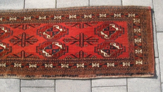 Antique Kizil Ayak Ersari Turkmen torba with 8 distinctive guls in great condition and all natural dyes with increadible wool quality. Seriously collectible rare example.
Measures:  41 x 149 cm  (  ...