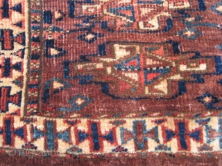 Rare 1850 Arabatchi torba. Seriously collectible rare Arabatchi piece. Its design is much more Arabatchi than Yomut, especially considering the motifs in upper elem, the secondary guls and the way of weaving  ...