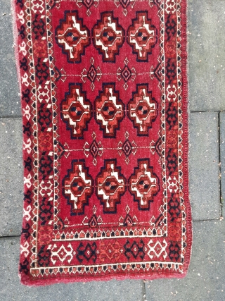 Antique rare Tekke Turkoman torba in excellent condition. Last quarter 19th century.  All natural colors. 
Sizes: 11.6" x 32.8" ------ 29 x 82 cm.        