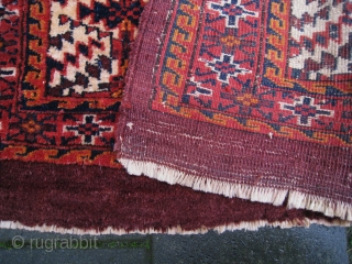 Rare Yomut torba with Asmalyk design. Last quarter 19th c. in very good condition. All natural colors and high pile. Old moth damage (low pile), no holes, no cracks. Professionally cleaned.
Sizes: 16"  ...