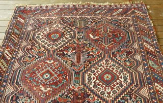 ANTIQUE KHAMSEH TRIBAL RUG 1900 to 1920
SIZE: 2.0m x 1.56m (6ft 6.8 inches x 5ft 1.5 inches)
Excellent Vibrant Vegetable Dyes.
In my opinion this rug is in a Little Over Average Condition for  ...