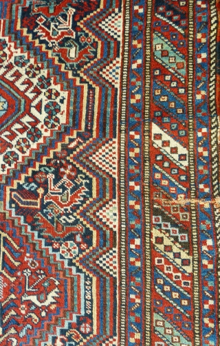 ANTIQUE KHAMSEH TRIBAL RUG 1900 to 1920
SIZE: 2.0m x 1.56m (6ft 6.8 inches x 5ft 1.5 inches)
Excellent Vibrant Vegetable Dyes.
In my opinion this rug is in a Little Over Average Condition for  ...