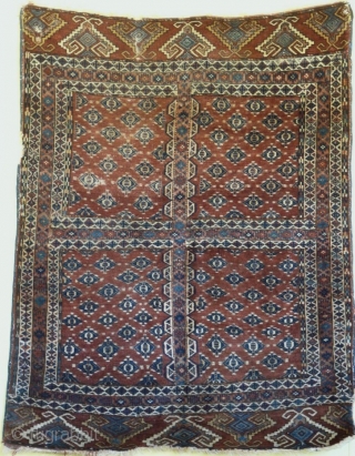 YOMUD TURKOMAN HATCHLI / ENGSI 1870 to 1890
TURKESTAN 1.7m x 1.4m (5ft 7 inches x 4ft 7 inches)
Fabulous wool. Gorgeous dyes.
Contact us for shipping quote.
        