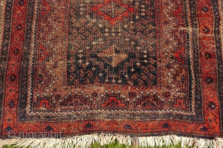 SOLD THANK YOU
GENUINE ANTIQUE BALUCH PILE RUG
KHORASAN - NORTH EAST PERSIA / TURKESTAN BORDER C1910
ALL VEGETABLE DYES
Dimensions: 135cm x 87cm (4ft 5.1 inches x 2ft 10.2 inches)
Contact us for shipping quote -  ...