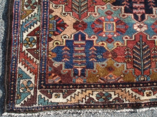 Nice c.1910 Tribal Bakhtiari - 4' 5'' x 6' 7'' - Captivating Design with Great Color - Minor Repair              