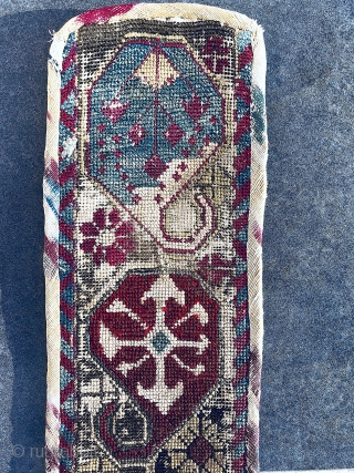 Beautiful early 19th century Uzbek Sharisabz region Belt. Excellent natural colours and cross stitches. spectacular block print backing. The size is 95cm by 15cm  Offered reasonable price.     