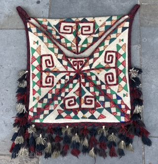 19th century antique Turkmen felt Bokcha bag Yomut tribes. Excellent colours and design. Perfect Condition. The size is 60cm by 56cm (tassels are 6-8cm). Offered reasonable price.      