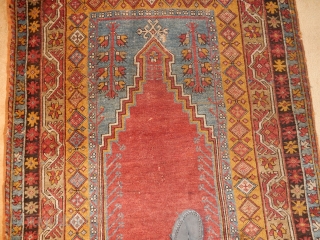 LARGE ANATOLIAN RUG WITH 4 X 6 SIZE- AND GLOWING DYES - BARGAIN OPRICED DUE TO SOME DAMAGE               