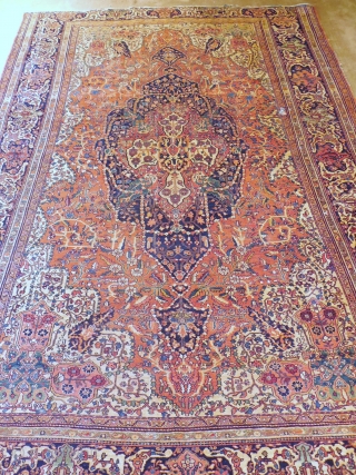 FEREHAN-FARAHAN-FEREGHAN CARPET.NEEDING SOME WORK , BUT SOLID

8ft 4in X 11ft 4in  FT .

ENDS REDUCED BY ABOUT 2 INCHES AND 2 SMALL HOLES.

NICE EVEN  PILE. GOOD  FOUNDATION. 

FINE CLASSIC DESIGN.

$1650$  ...