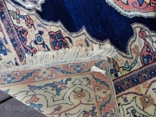 LARGE OLD FARAHAN SAROUK SARUK - BEST INDIGO DYES - VERY GOOD CONDITION -FRINGES ADDED
LARGE SIZE OF 54 X 80- NICE SOFT COLORS          