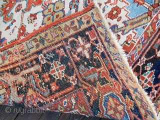 OLD HERIZ -RIGHT FROM AN ESTATE  - GREAT SIZE OF 76 X 108 ( 6 1/2 X 9 FT)
EXCELLENT ORIGINAL CONDITION WITH COMPLETE AND GOOD ENDS AND SIDES , EXCELLENT   ...