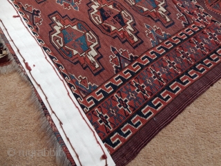 YOMUD - YOMUT WITH ARABATCHI SHRUBS IN THE SKIRT 

FULL PILE- NO REPAIRS

$650                    