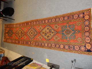 32 X 120 INCHES 
VERY GOOD PILE AND CONDITION 
$750 INCL USA SHIPPING