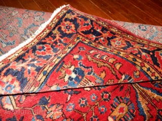   ROOMSIZE BLUE CARPET HAS BEEN SOLD   


BUT LOOK AT THIS SMALL RED SAROUK -EXCELLENT CONDITION  3x 4 ft 

THIS LOVELY OLD SAROUK CARPET IS READY FOR HOME  ...