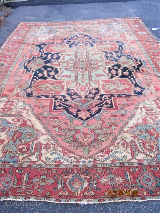 OLD ANTIQUE SERAPI WITH THE BEST COLORS -NEEDS SOME  WORK - BUT SOLID FOUNDATION -SIZE OF 9 X 12 - PRICED RIGHT FOR SUCH A FINE CARPET     