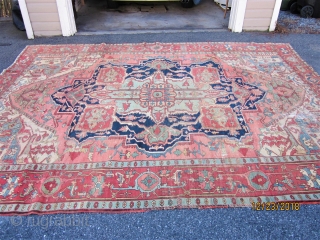 OLD ANTIQUE SERAPI WITH THE BEST COLORS -NEEDS SOME  WORK - BUT SOLID FOUNDATION -SIZE OF 9 X 12 - PRICED RIGHT FOR SUCH A FINE CARPET     