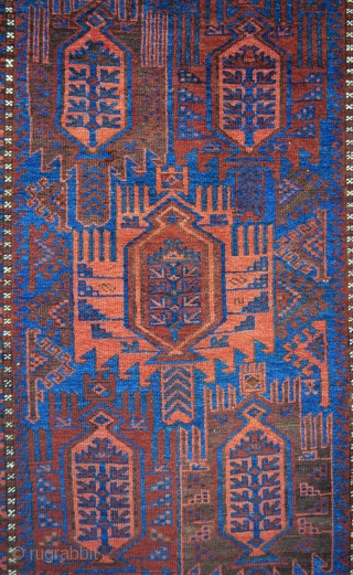 Glowing Timuri rug in excellent condition - all vegetable dyes - complete flat-woven skirts - 6' 0" x 3' 7" (1.83m x 1.09m).          