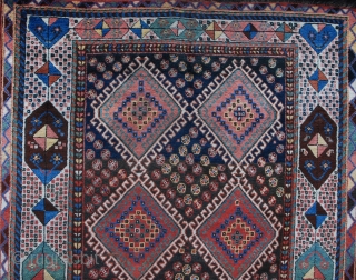 Fabulous Luri carpet with amazing main border 2.65m x 1.50m (8' 8" x 5' 0") in very good condition.
              