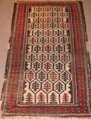 Balutch rug,
126x71cm.                               