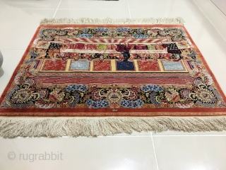 Silk Turkish Hereke, Signed, pure silk, approx. 70 x 56 cm, very good condition and very fine quality (approx. 2,5mil. knots per square meter (16-17 knots/cm)) , impressive strong colors, master piece.  ...