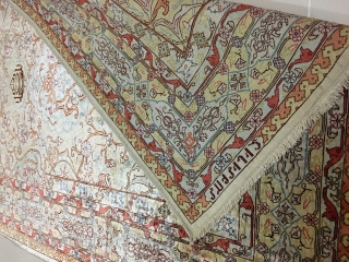 Semi-Antique Silk "Shirinian (Şirinoğlu)" Hereke Prayer Rug. c.1960. Identified by Master Avak himself as one of the first rugs woven by Shirinian brothers (Avak and Haigaz Shirinian), woven in Suadiye (Kocaeli) workshop.  ...