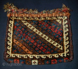 Luri/Bakhtiari Small Piled Bag. Late 19th c. All natural colours. 30 x 25 cms.                   