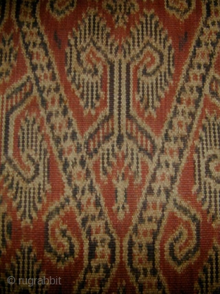Borneo Woman's Warp-Ikat Skirt (Kain Kebat). Iban people, Sarawak. Early 20th c. Handspun cotton, natural dyes. 106 x 48 cms.             