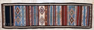 Long Saveh kilim, first half 20th c. 97 x 343 cm. Cotton white and light blue. Very light stain in one place, otherwise in excellent condition with no repaies.    