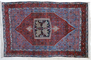 Ahtique Bidjar rug, early 20th c. 133 x 202 cm.                       