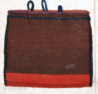 Nice Qashqai vanity bag, 34 x 30 cm. 1'2" x 1'. All natural colors.                   