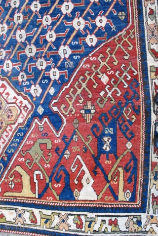 200 x 310 cm. This antique small carpet bear at once primitive and archaic devices that links it to ancient Anatolian rugs on one hand and a medallion that could well be  ...