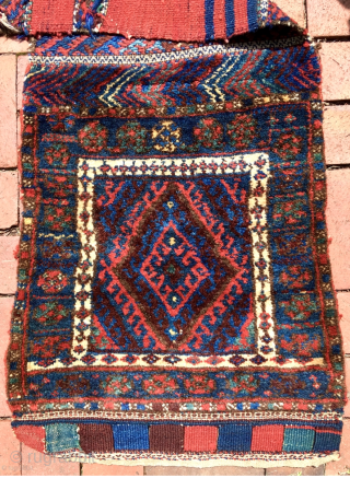 Jaff Kurd pile khorjin. --- For once complete!
 
Size is cm 55x250 or 21’x102’
Each bag is roughly cm 55x64 or 21’x25’
Age could well be the 4th quarter of the 19th c. or  ...
