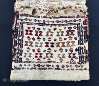 Shahsavan baby chanteh/khorjin. Cm 26x53. Late 19/early20th century. Worn, torn……..beautiful. sumack embroidery, great colors.                   