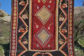 Central Anatolia, Kayseri prayer kilim. Cm 116x216. Old, in good condition. Not expensive. See more pics on fb: https://www.facebook.com/media/set/?set=a.10151524704789258.551162.358259864257&type=3
              