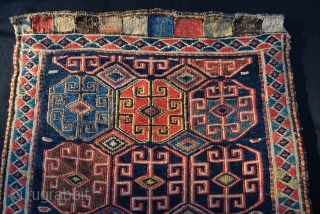 Shahsavan sumack bag face. Cm 52x54. Second half 19th c. Out of an Italian collection. Great saturated colors. In good condition.            