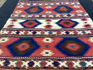 Kazak Bordjalu (or Shahsavan)?
sumack/flat weave,
rare and unusual,
storage bag/cuval face.
Cm 79x97
Datable to the end of the 19th century.
Wonderful natural colors. Madder red, indigo blue, white is wool. ...