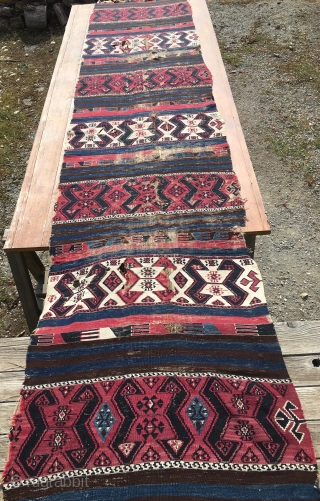 Sinanli Malatya kilim strip. Cm 90x415. The Sinanli were a subtribe of the bigger and better known Reshwani group. They were great weavers and dyers. - Second half 19th c. Wool, cotton  ...