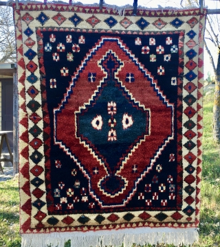 Chahar Mahal Bakhtiari gabbeh rug. Cm 160x186. Age: could be almost any, either 50/60sh or early 20th c. Super shiny silky wool. Long pile. W & W cotton. Wonderful natural colors. Great  ...